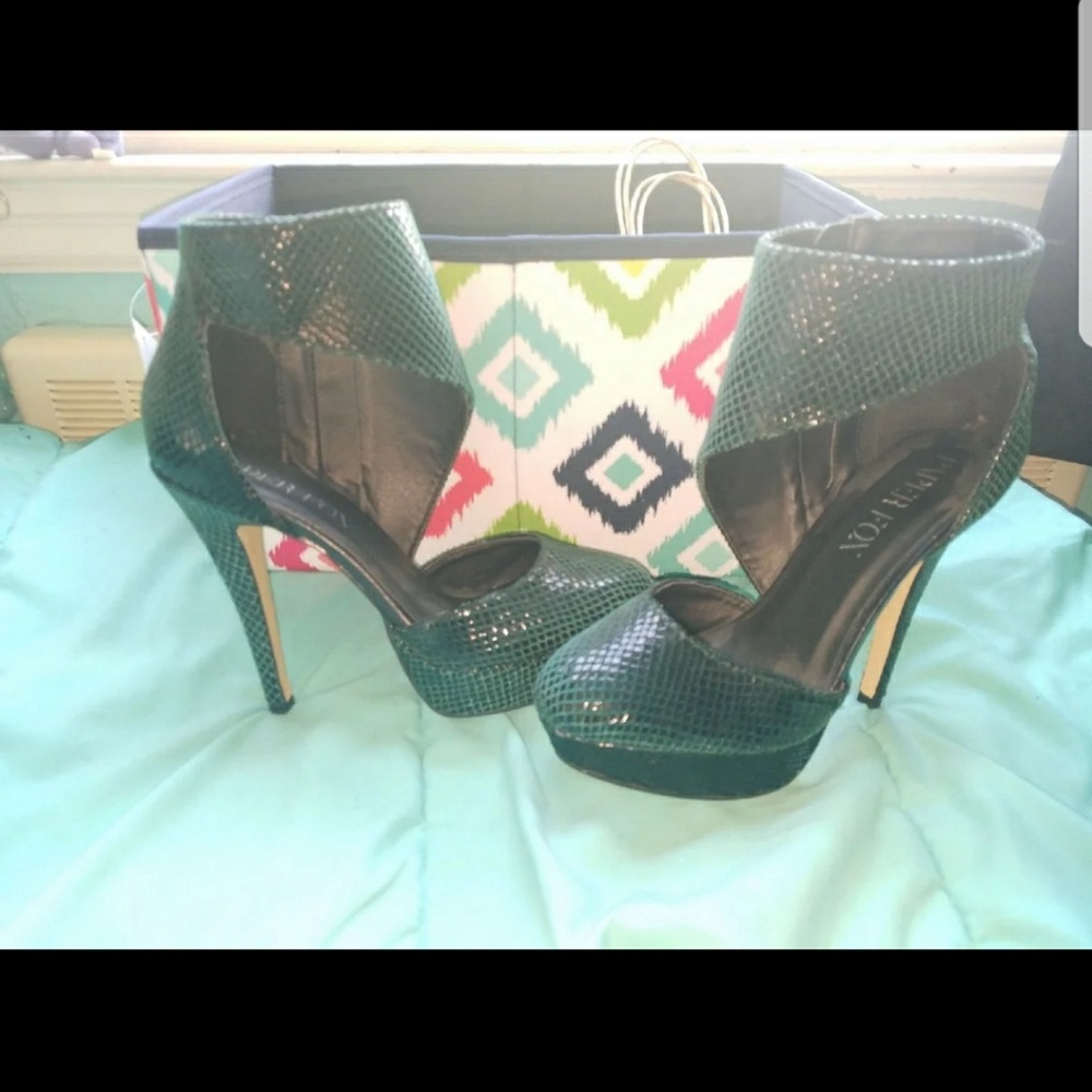 Paper Fox Pumps - Picture 3 of 4